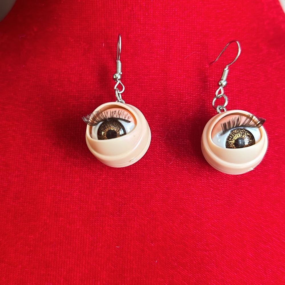 Babydoll Eyes Earrings